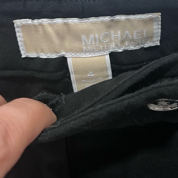 MICHAEL Michael Kors Black Bermuda Shorts 9” inseam with Tailored Fit size 4 - Picture 2 of 7